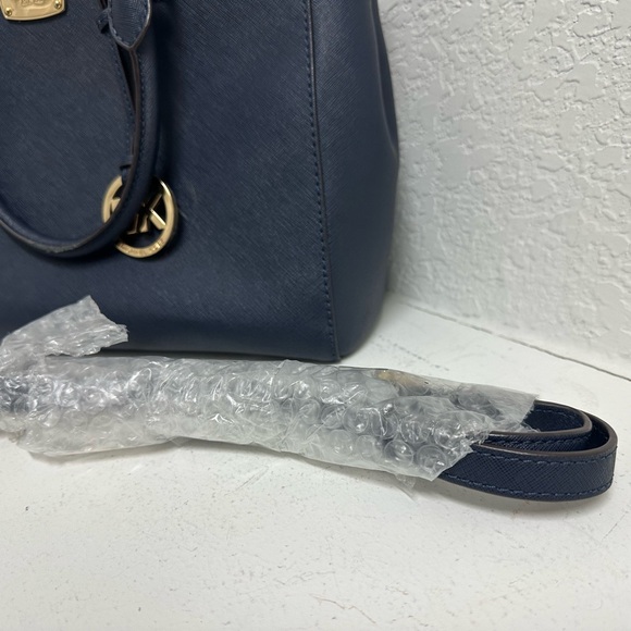Michael Kors Navy Blue Savannah Saffiano Leather Satchel with dust bag - Picture 7 of 12